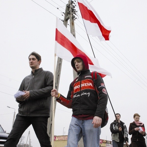 Chcielibyśmy, aby Białoruś była taka, jak Polska - mówili nam uczestnicy manifestacji w Kuźnicy Białostockiej