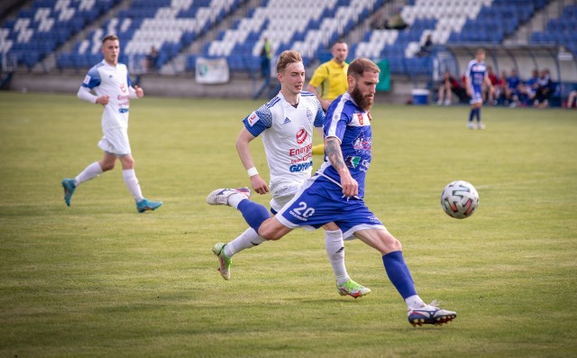 Damian Ciechanowski, grający w poprzednim sezonie w Unii Janikowo, teraz jako zawodnik KP Starogard Gdański strzelił gola swojej byłej drużynie