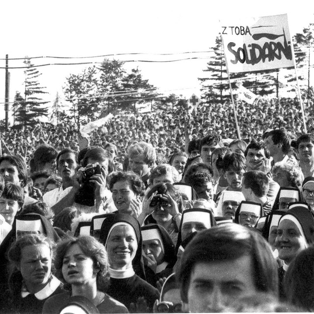 Na Górę św. Anny 21 czerwca 1983 r. na spotkanie z Janem Pawłem II przybyło milion ludzi, w tym kilkaset tysięcy Opolan.