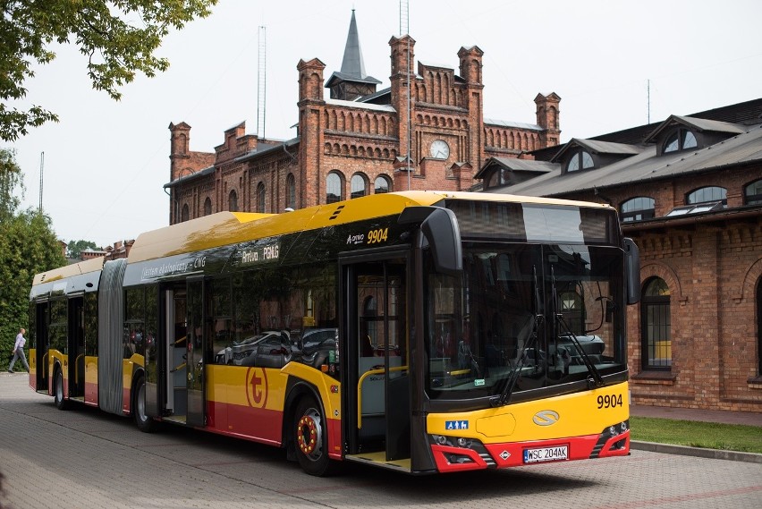 Warszawa stawia na ekologiczny transport. PGNiG dostarczy gaz CNG do 54 nowych autobusów komunikacji miejskiej