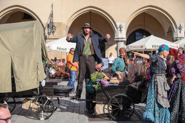 W minionych latach Festiwal Teatrów Ulicznych gromadził setki widzów, w tym roku konieczne będą limity widzów