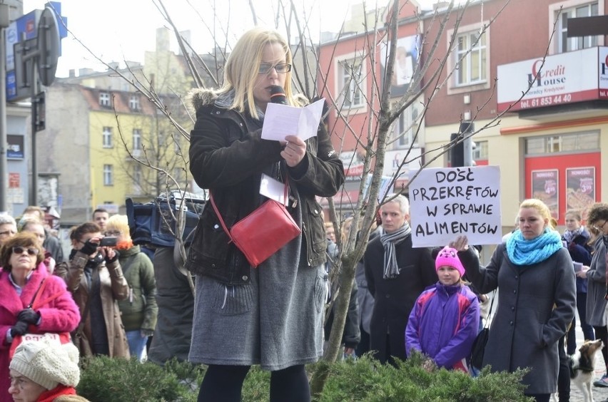 Manifa 2015 w Poznaniu przeciwko "cwaniakom alimentacyjnym"