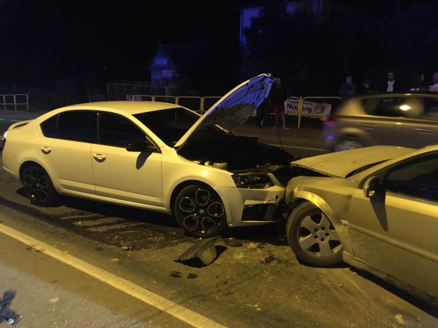 Wypadek w Łagowie. Jedna osoba w szpitalu [WIDEO, ZDJĘCIA]