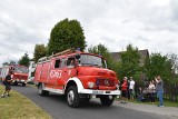 Do Główczyc w powiecie oleskim przyjechało około 200 pojazdów pożarniczych z całej Polski. Są i zabytkowe cacka, i najnowsze cuda techniki