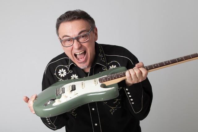 Leszek Cichoński jest organizatorem Gitarowego Rekordu Świata, który odbywa się już dwadzieścia lat