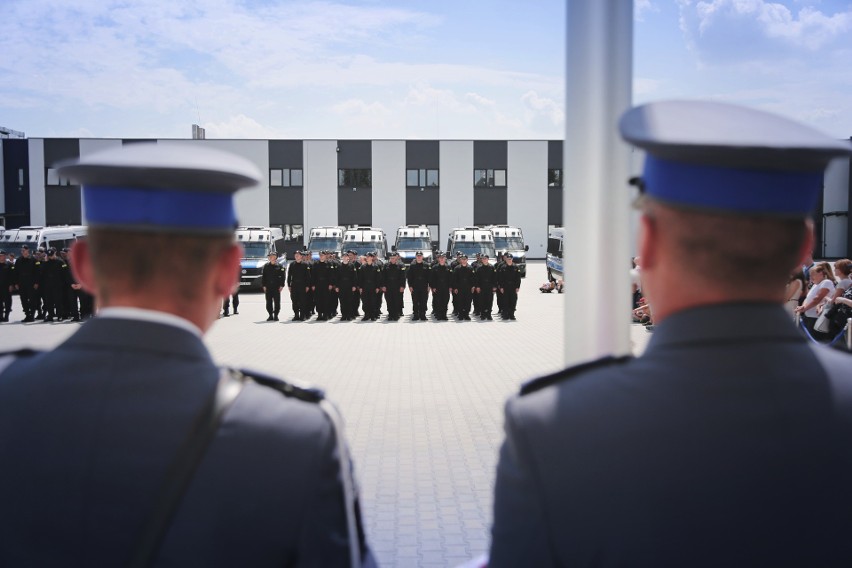 Kraków. Ślubowanie nowych policjantów w garnizonie [ZDJĘCIA]