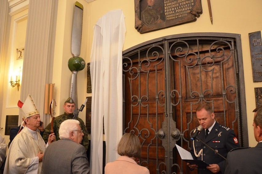 Kraków. Wojskowi lotnicy z Balic uczcili 85. rocznicę przelotu przez Atlantyk swego patrona płk pil. Stanisława Skarżyńskiego [ZDJĘCIA]