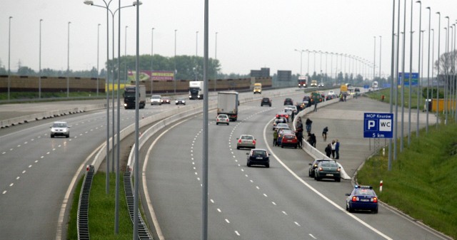 Autostradę A1 między Pyrzowicami i Piekarami Śląskim oddano do ruchu w 2012 rokuZobacz kolejne zdjęcia. Przesuwaj zdjęcia w prawo - naciśnij strzałkę lub przycisk NASTĘPNE