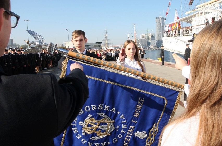 Studenci Akademii Morskiej w Gdyni zainaugurowali rok akademicki [ZDJĘCIA]