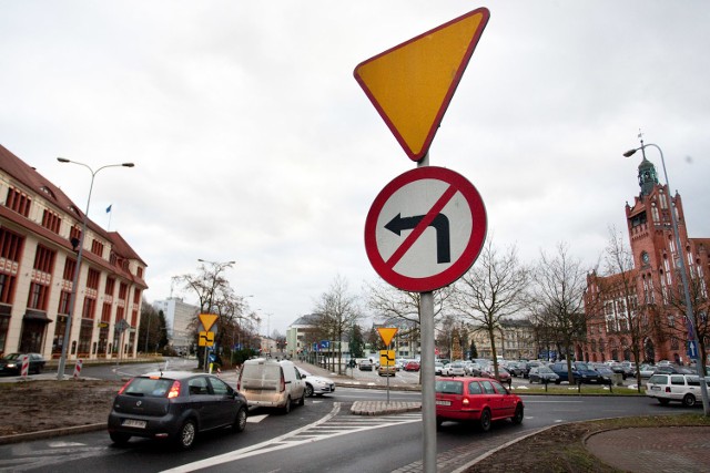 Przebudowali skrzyżowanie Łajming - Tuwima. Czy jest bezpieczniej?