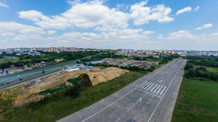 Kraków. Budowa Cogiteonu. Prace postępują. Kiedy zakończenie?