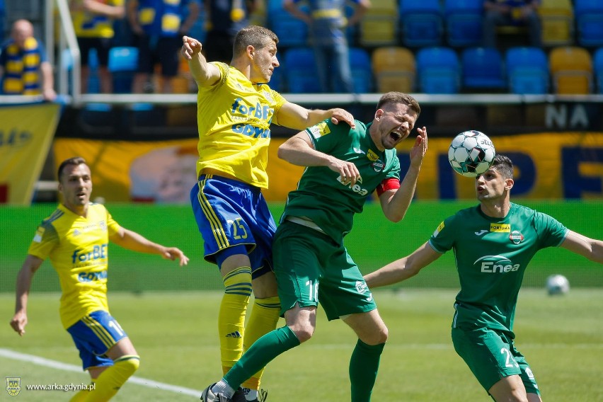 Fortuna 1 Liga. Radomiak wygrał w Gdyni. Krok do ekstraklasy. Zieloni liderem tabeli (ZDJECIA Z MECZU)