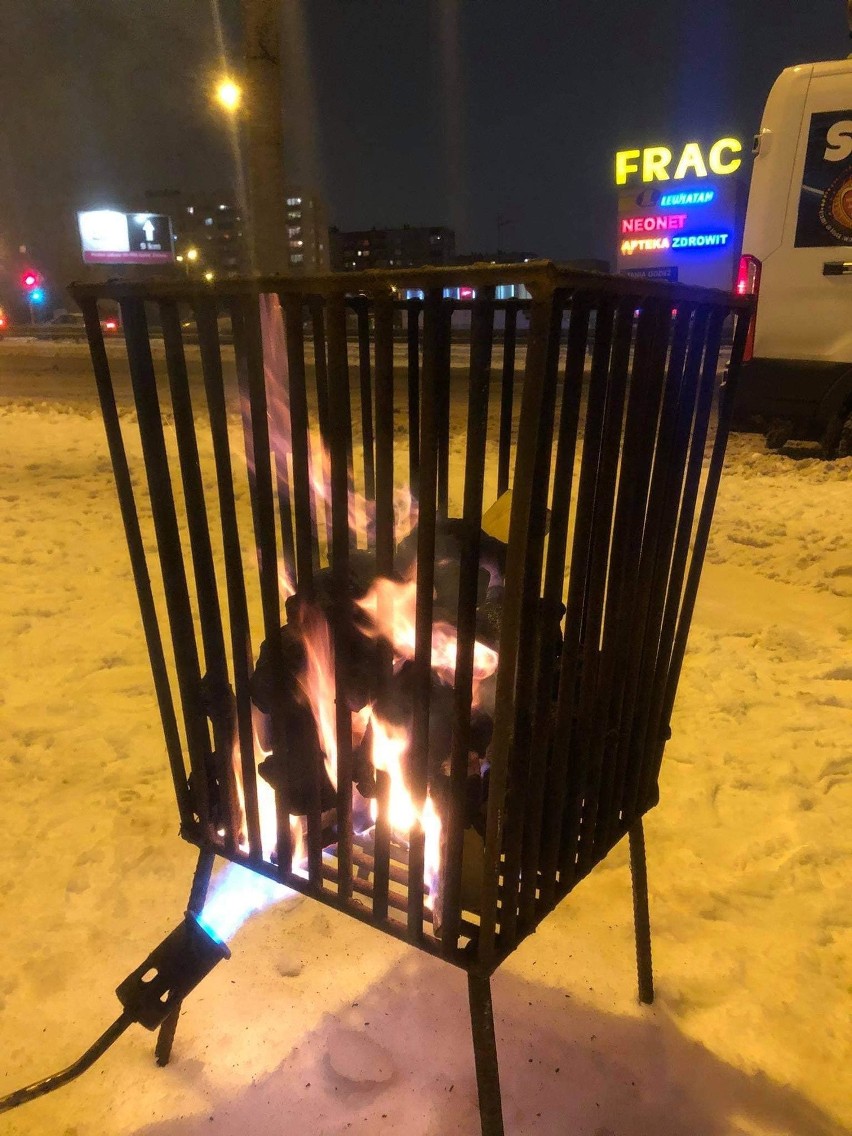 Koksowniki pojawiły się na przystankach w Będzinie i...