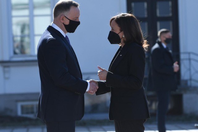 Präsident Andrzej Duda und Vizepräsidentin Kamala Harris
