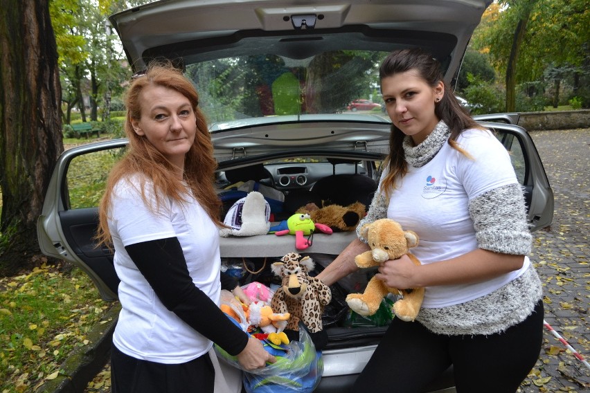 W Rybniku zbierano paczki dla romskich dzieci