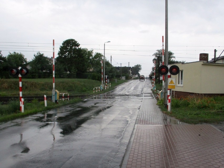 Przejazdy kolejowe pod kontrolą radziejowskich policjantów i funkcjonariuszy SOK