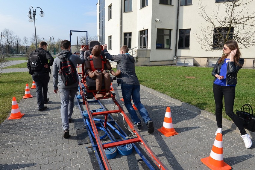 Dziewczyny biegały w Politechnice Świętokrzyskiej