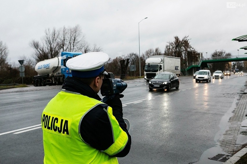 Policja w Szczecinie podsumowała "Kaskadowy pomiar prędkości". Posypały się mandaty, 3 kierowców straciło prawo jazdy