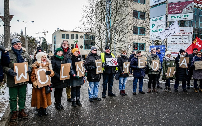 Protest pod TVP w Gdańsku.