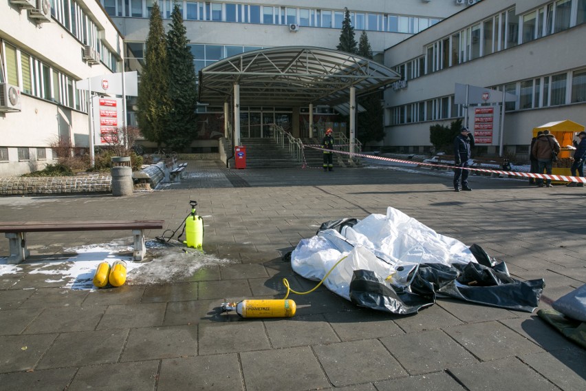 Kraków. Zagrożenie wąglikiem w sądzie. Tajemnicza informacja [ZDJĘCIA, WIDEO]