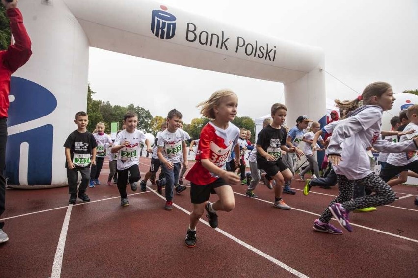 Kraków. 4. PKO Bieg Charytatywny: Wybiegali 2469 obiadów dla dzieci [ZDJĘCIA]