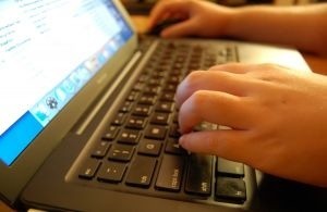W ubiegłym roku poszukiwano prawie 24 tysięcy osób do działów IT - wynika z danych Pracuj.pl (fot. sxc)