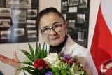 Wielkie wyróżnienie! Profesor Bogumiła Szura odznaczona Srebrnym Medalem „Zasłużony Kulturze Gloria Artis” w Dworku Laszczyków w Kielcach