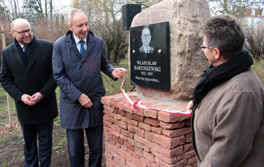 Dziś (poniedziałek) w Grudziądzu oficjalnie otwarto Skwer...