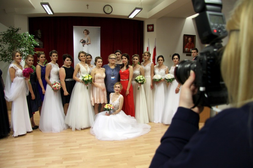 Moda ślubna podczas dnia otwartego w Medycznym Studium Zawodowym w Lublinie (ZDJĘCIA)