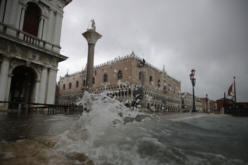 Kolejna wielka woda zbliża się do Wenecji. Ma osiągnąć poziom 160 centymetrów