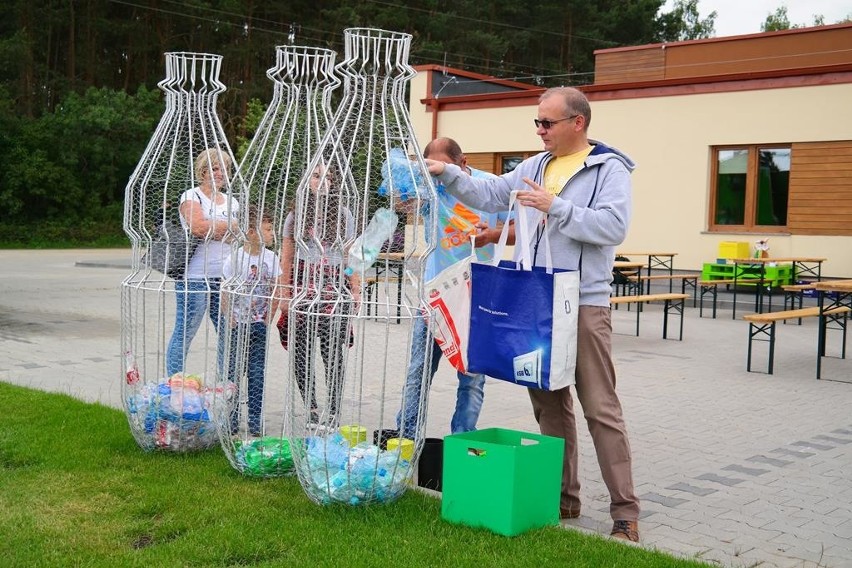 Pod Grudziądzem powstał plac zabaw z odpadów (zdjęcia) 