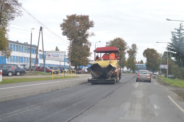 W Tucholi jest remontowanych wiele dróg, ale na obwodnicę trzeba jeszcze poczekać