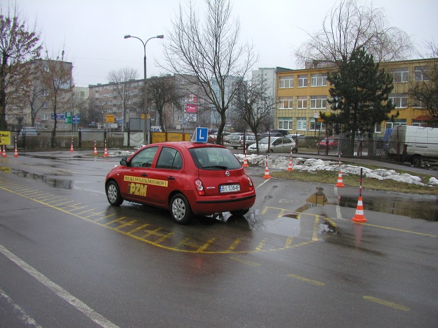 Kursant na placu manewrowym