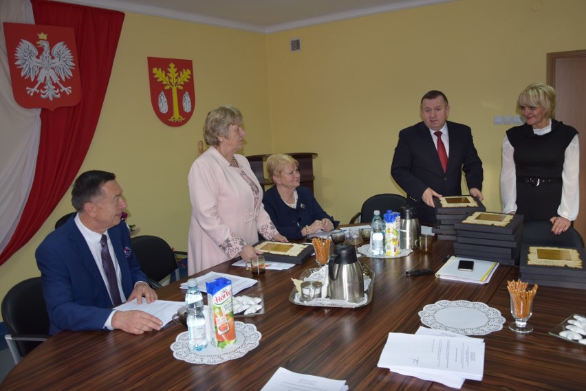 Podziękowania, gratulacje i satysfakcja na ostatnim posiedzeniu ustępującej Rady Gminy Bodzechów