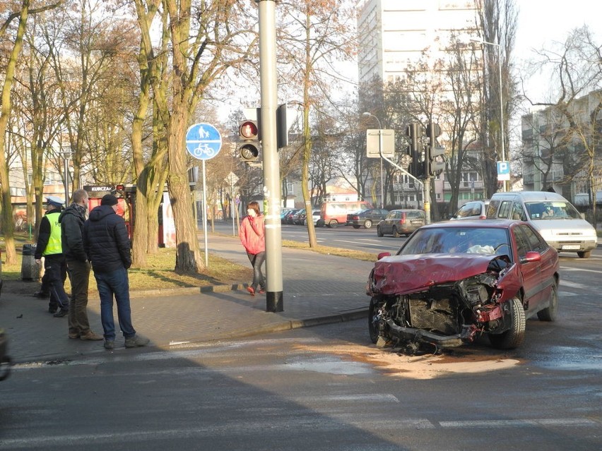 Kolizja na skrzyżowaniu ulic Piłsudskiego i Konopnickiej w...