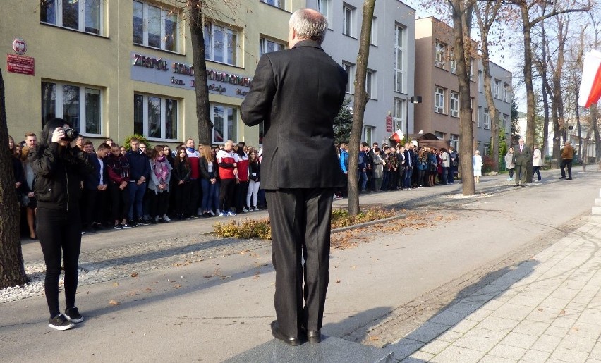 Ziemia buska w "Rekordzie dla Niepodległej". Śpiewaliśmy z dumą hymn narodowy! [ZDJĘCIA]