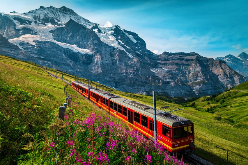 Szwajcaria słynie z niebotycznie wysokich gór i malowniczych...