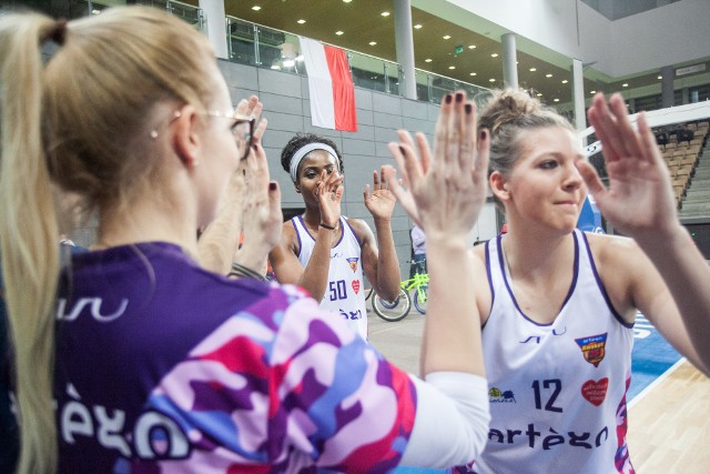 Klaudia Niedźwiedzka była najskuteczniejszą zawodniczką Basketu 25 z meczu z AZS Gorzów. Zdobyła 10 pkt, ale trafiła tylko 4 na 12 rzutów z gry i miała aż 9 strat.