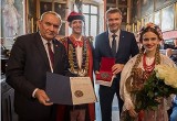 Medal "Piękny i dobry" dla prezydenta Kielc Bogdana Wenty