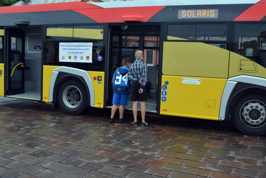 Pasażerowie olkuskiej komunikacji testowali nowy autobus [ZDJĘCIA]