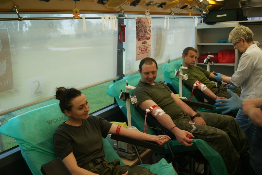 Podczas trwającej od lutego zbiórki krwi, żołnierzom z Wojsk...
