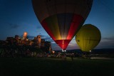 II Baloniada na Zamku Ogrodzienieckim w Podzamczu. Były pokazy balonów, skoków spadochronowych, motolotni i genialne fajerwerki