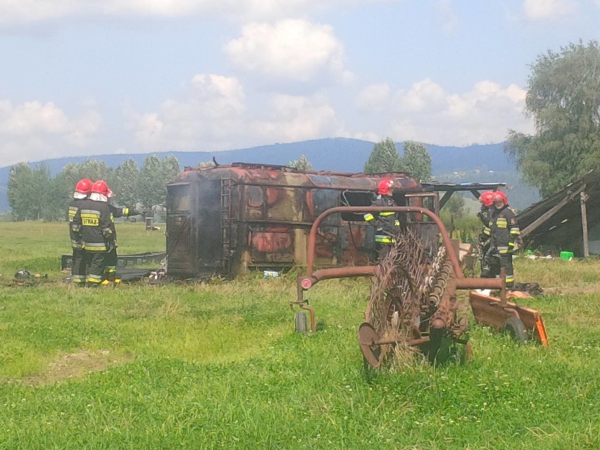 Nowy Targ. Pożar w okolicach bacówki [ZDJĘCIA]