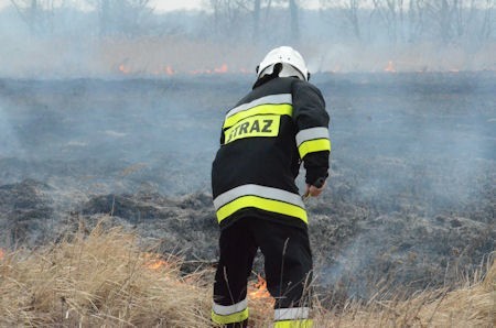 Pożary trwają w okolicach Sudołu i Nietkowa.