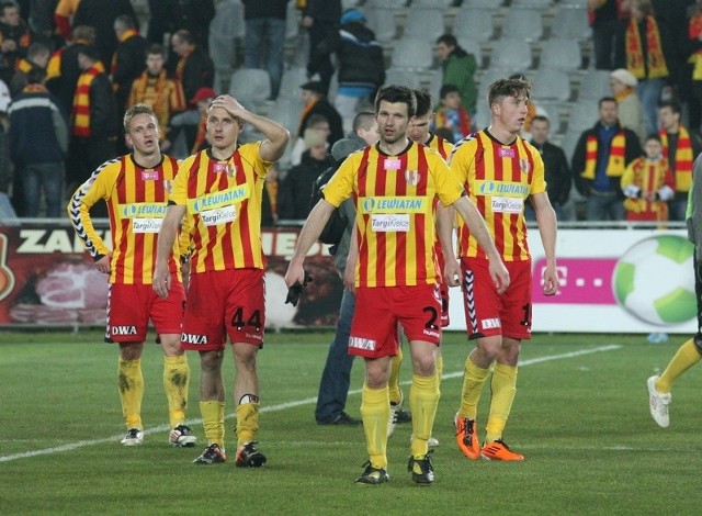 Piłkarze Korony byli po meczu niezadowoleni. Stracili trzy punkty już w doliczonym czasie gry.