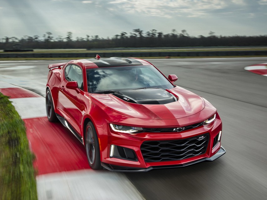 Chevrolet Camaro ZL1...