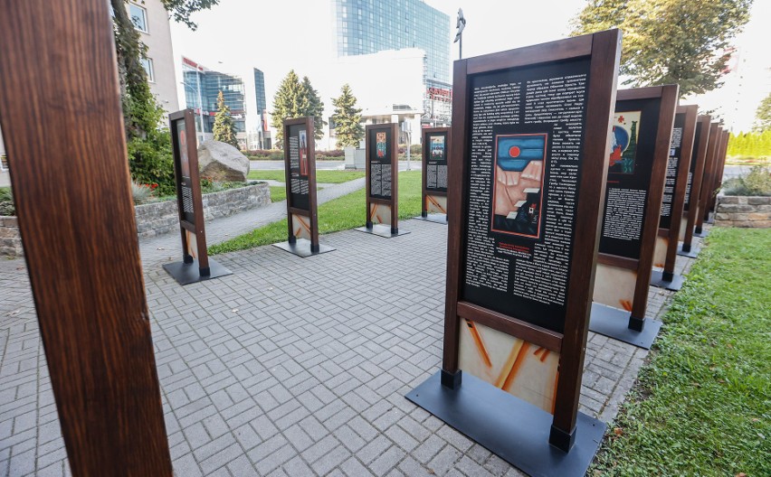 Niesamowita wystawa ikon przy Urzędzie Marszałkowskim w Rzeszowie [ZDJĘCIA]