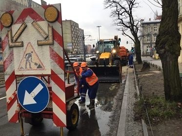 Awaria wodociągowa na al. Kościuszki. Sprawdźcie, gdzie nie ma wody. UTRUDNIENIA NA DRODZE