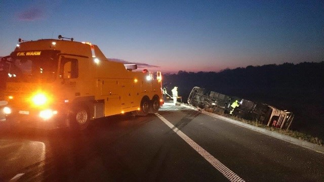 Wypadek ciężarówki na autostradzie A4