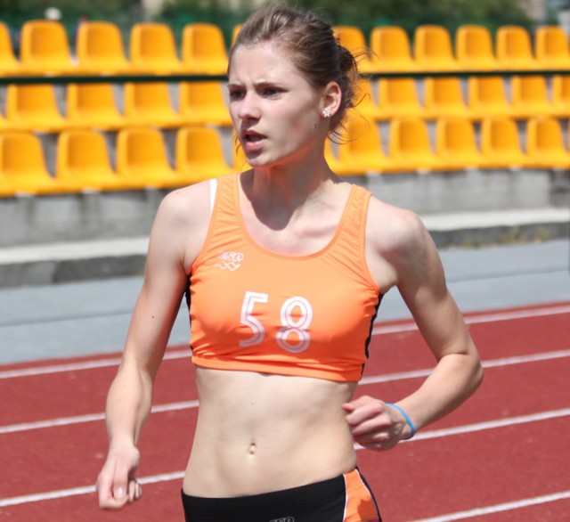 Klaudia Borkowska z Gimnazjum nr 2 zdecydowanie najszybsza w sprincie na 300 metrów.